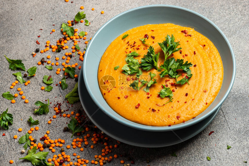 迪士尼(DIS.US)通过ESPN收购NFL媒体资产,深化战略合作