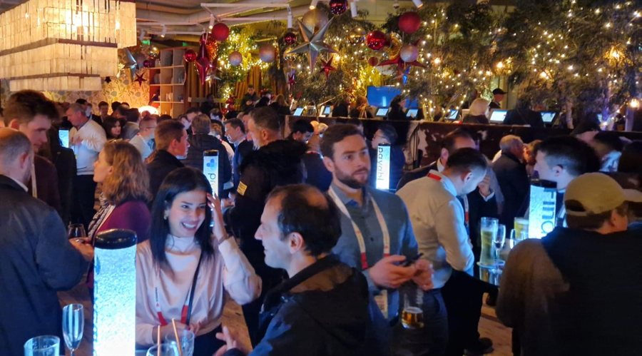 国泰航空(00293)旗下香港快运上半年录得亏损 正积极多元化航线布局